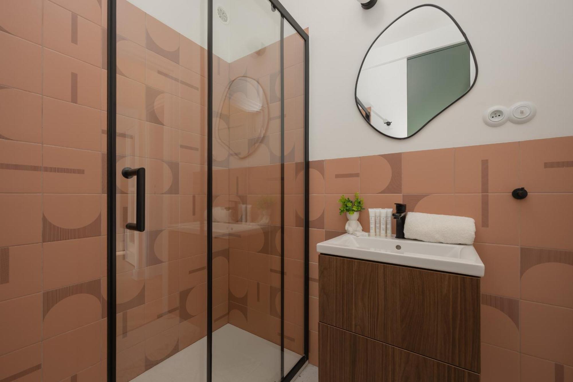 Apartment For 6 People Near Royal Baths Park By Renters Prestige Varsó Kültér fotó
