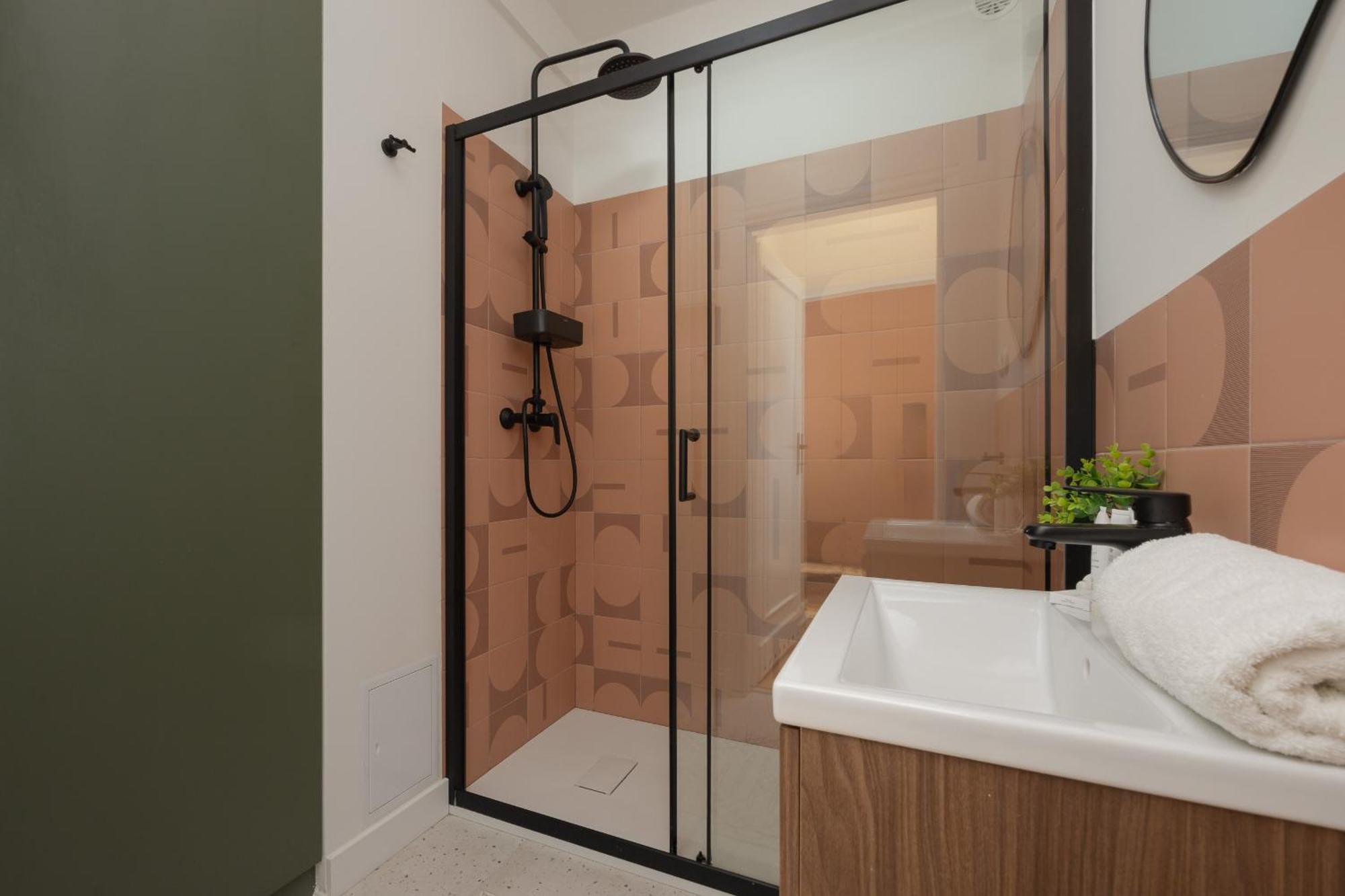 Apartment For 6 People Near Royal Baths Park By Renters Prestige Varsó Kültér fotó